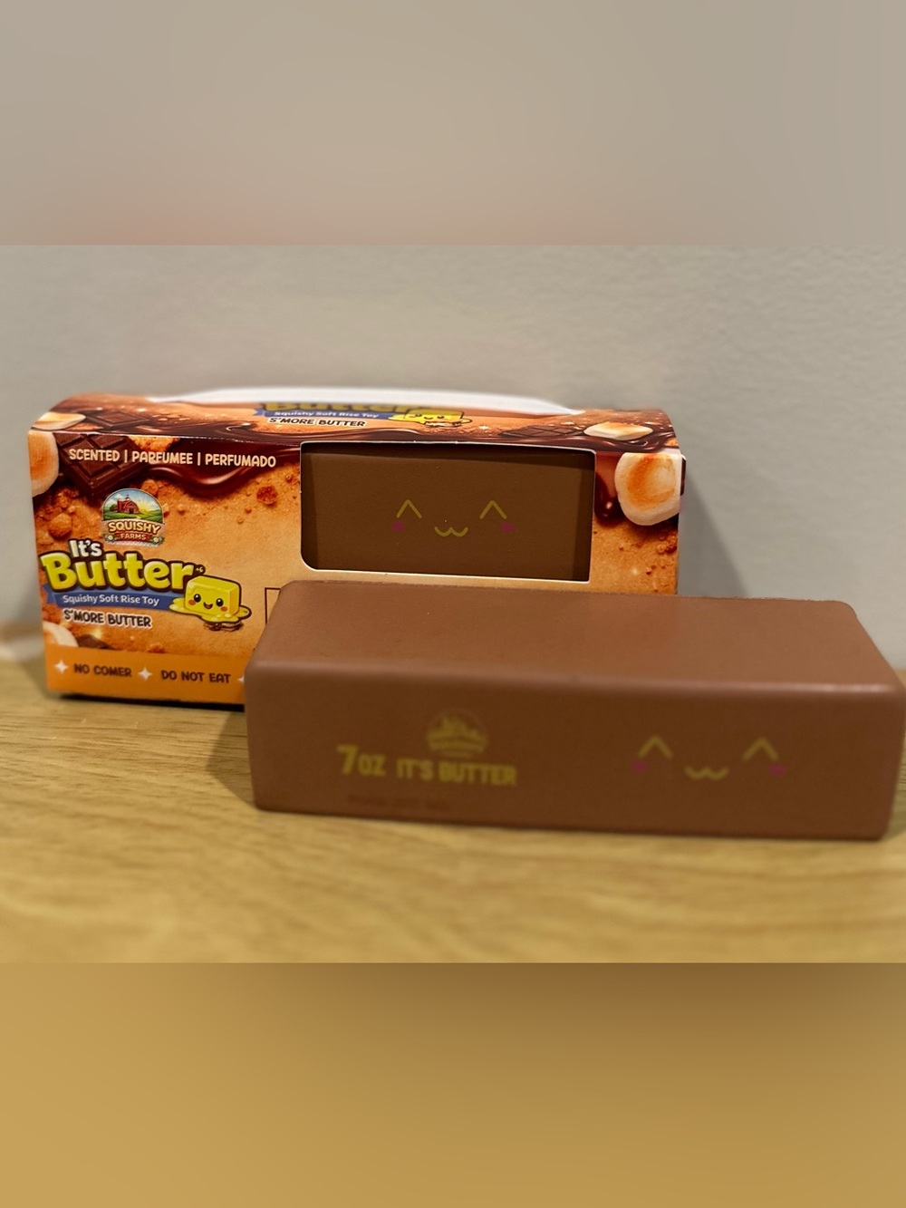 BRAND NEW slow rise S’Mores scented Butter Squishy